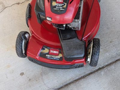 Toro Recycler SmartStow 22" Self-Propelled Gas Walk-Behind Lawn Mower