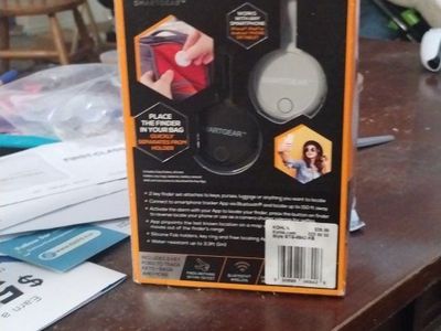 SmartGear 2PC Wireless Key Finder Set - Bluetooth Tracker for Keys, Luggage & More - Water Resistant