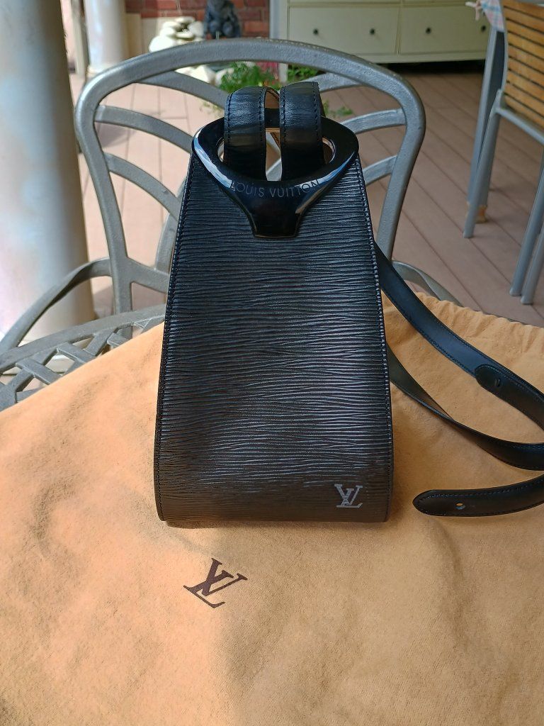 Louis Vuitton Epi Leather Sac d'Epaule Shoulder Bag with Dust Bag