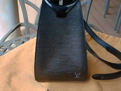 Louis Vuitton Epi Leather Sac d'Epaule Shoulder Bag with Dust Bag