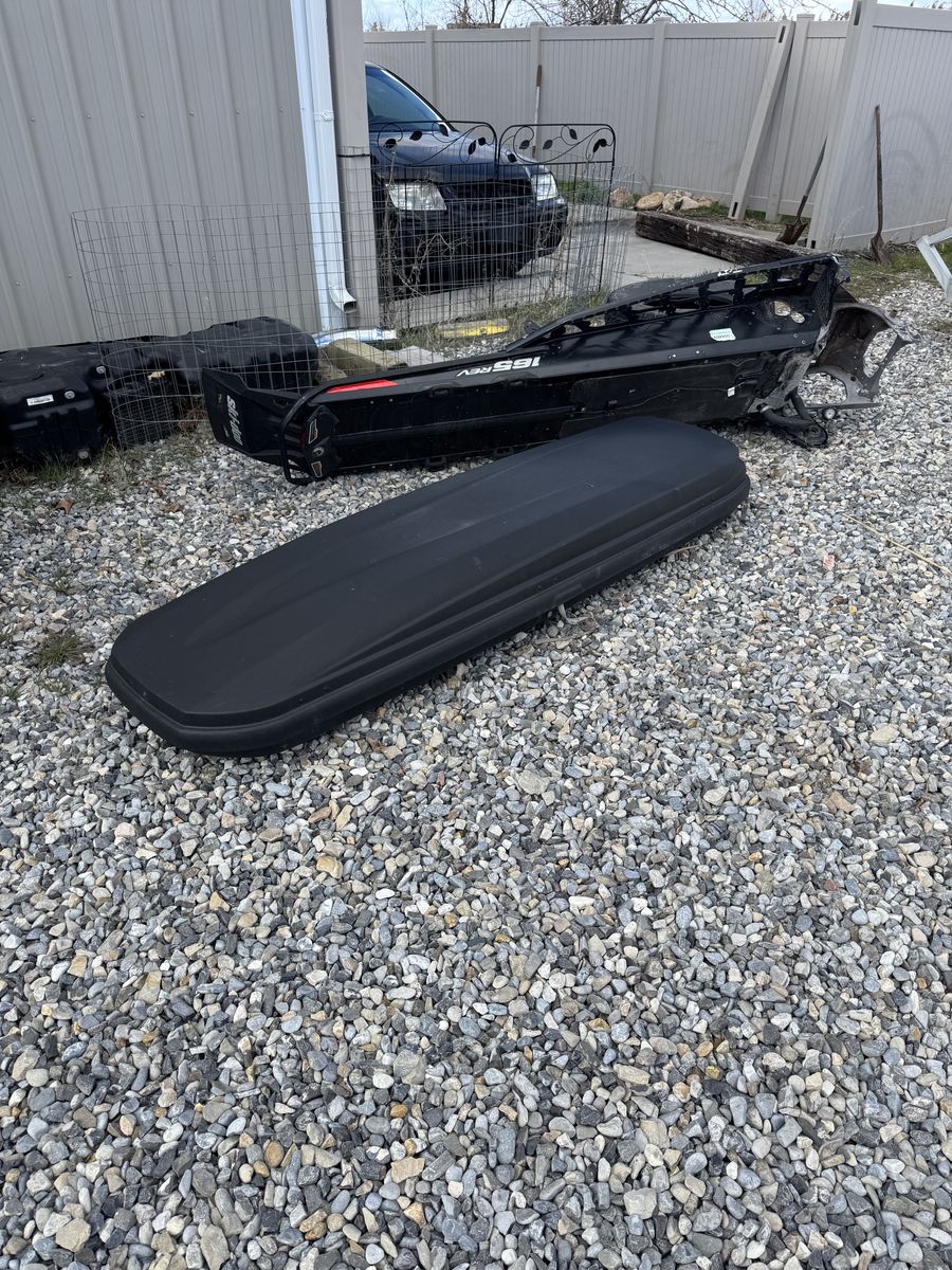Thule Vehicle Rooftop cargo box
