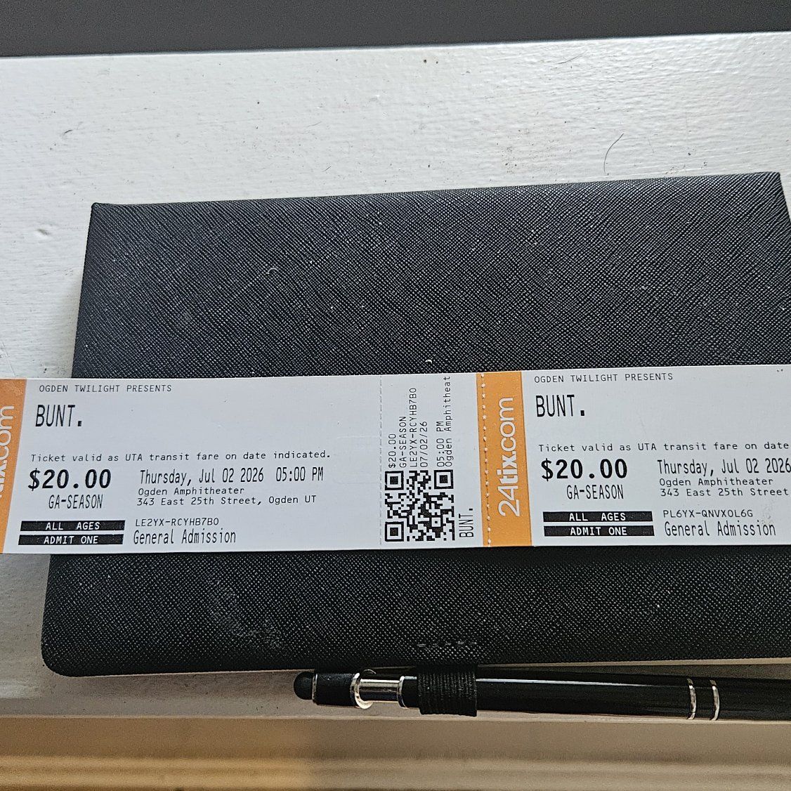2 Bunt tickets