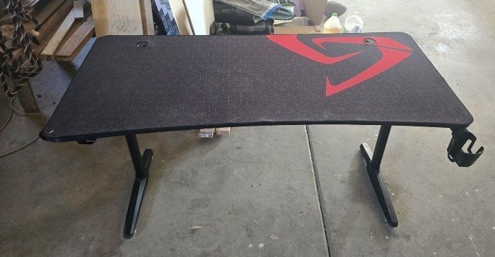Black and Red Gaming Desk with Headphone Hook and Cup Holder