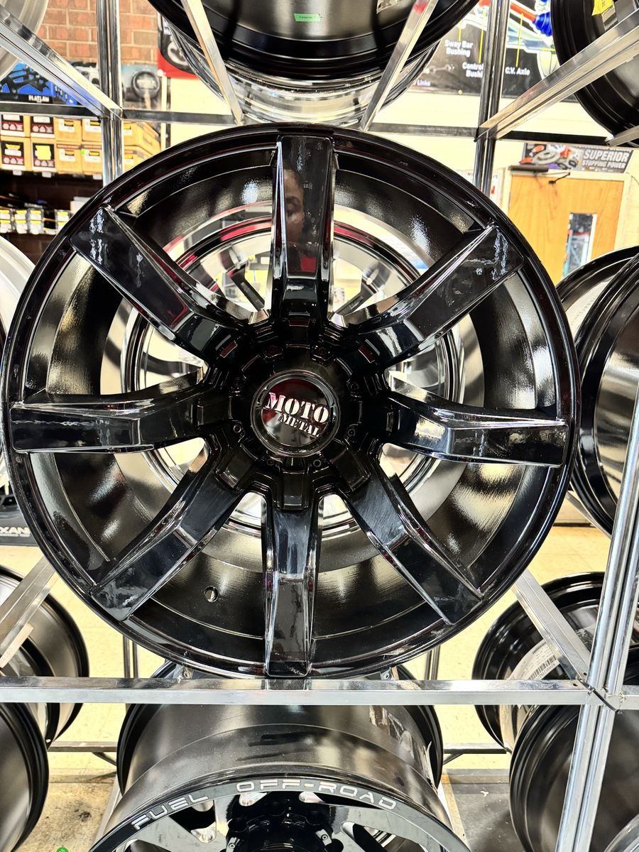 MOTO METAL GLOSS BLACK 22x12. Brand new set of 4 wheels.
