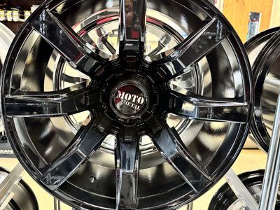 MOTO METAL GLOSS BLACK 22x12. Brand new set of 4 wheels.