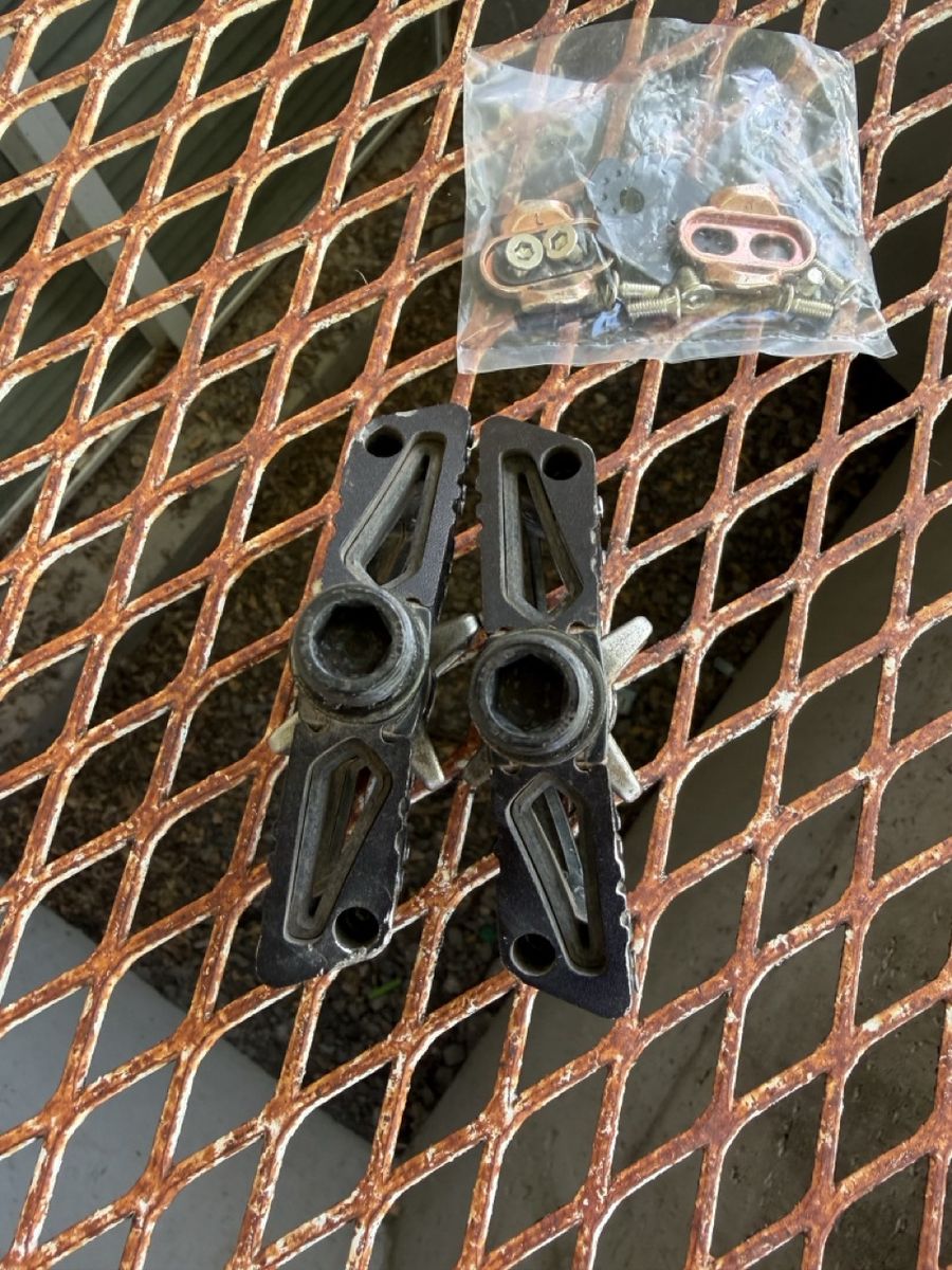 Main image 4