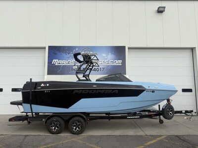 2025 Moomba Max