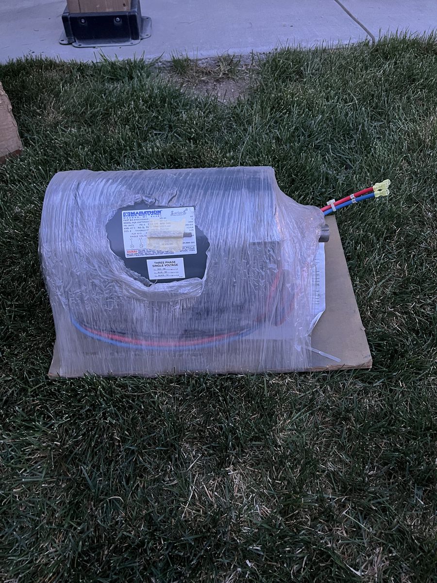 7.5 HP Marathon 3-Phase Electric Motor - Industria