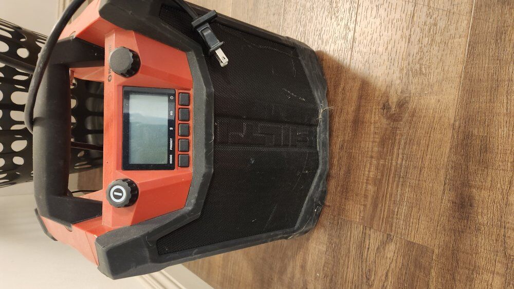 Hilti radio/charger