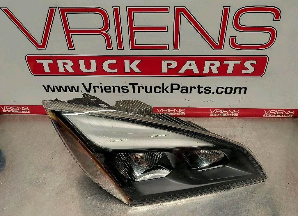 Freightliner Cascadia Headlight Assembly