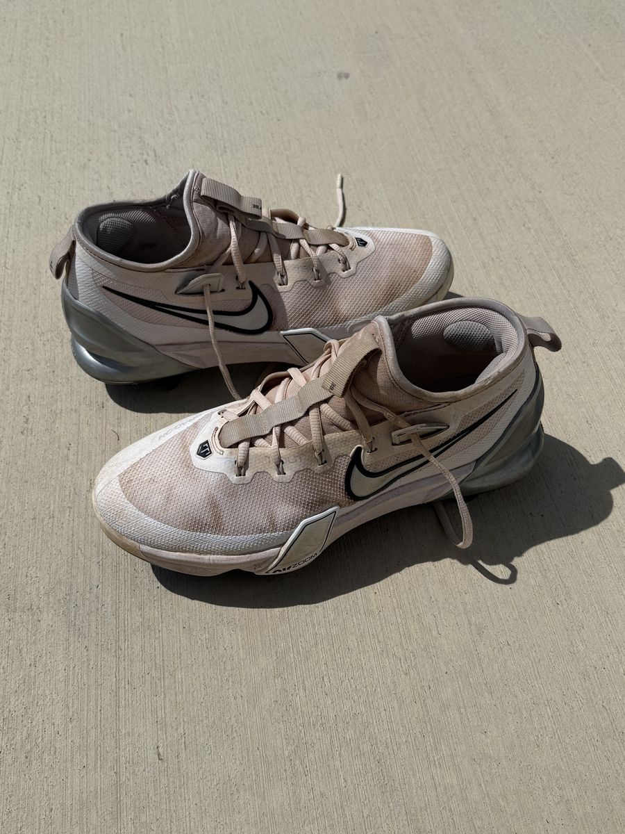 Nike trout baseball spikes