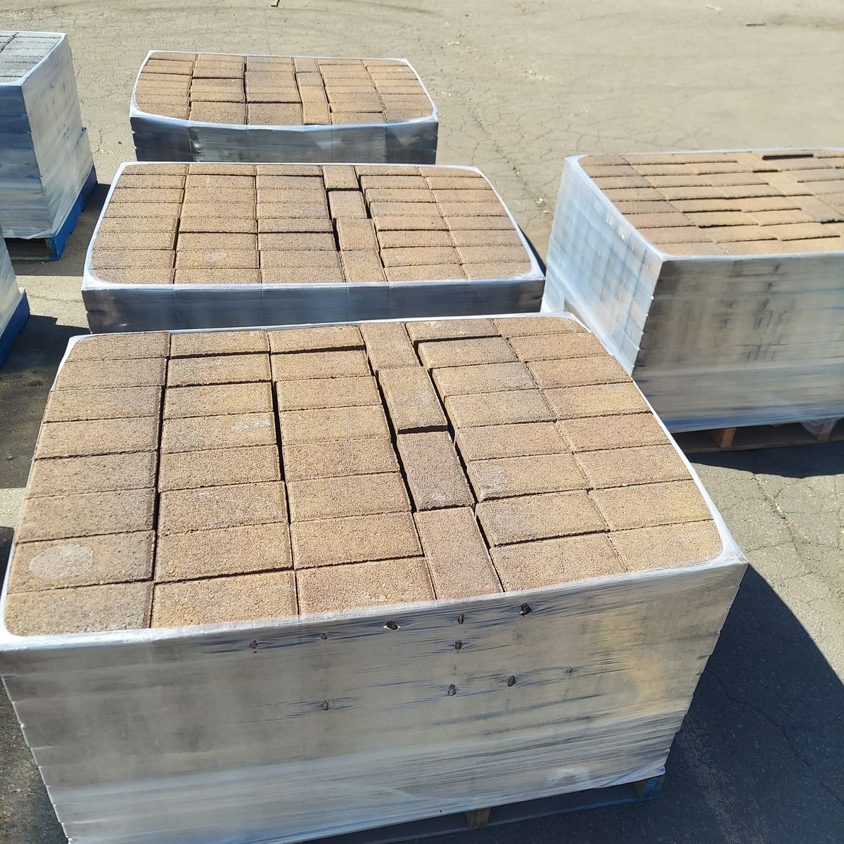 SAHARA HOLLAND PAVERS (4x8)