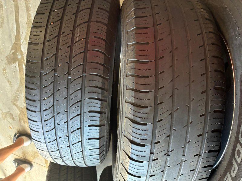 Cooper adventure all season tires
255/70 R18