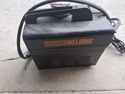 Chicago Electric Welding 90 Amp Flux Wire Welder