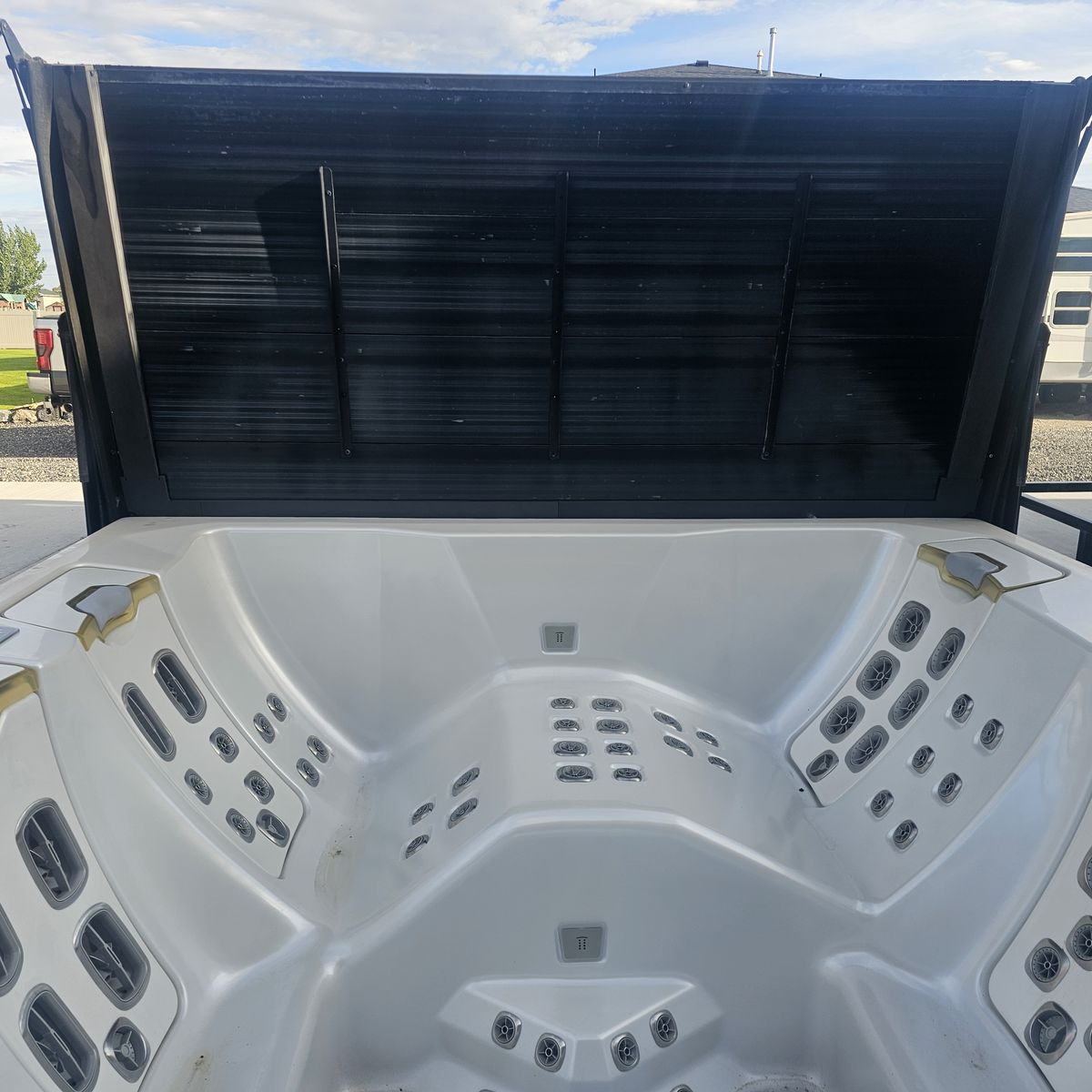 M Series Bull Frog Spa