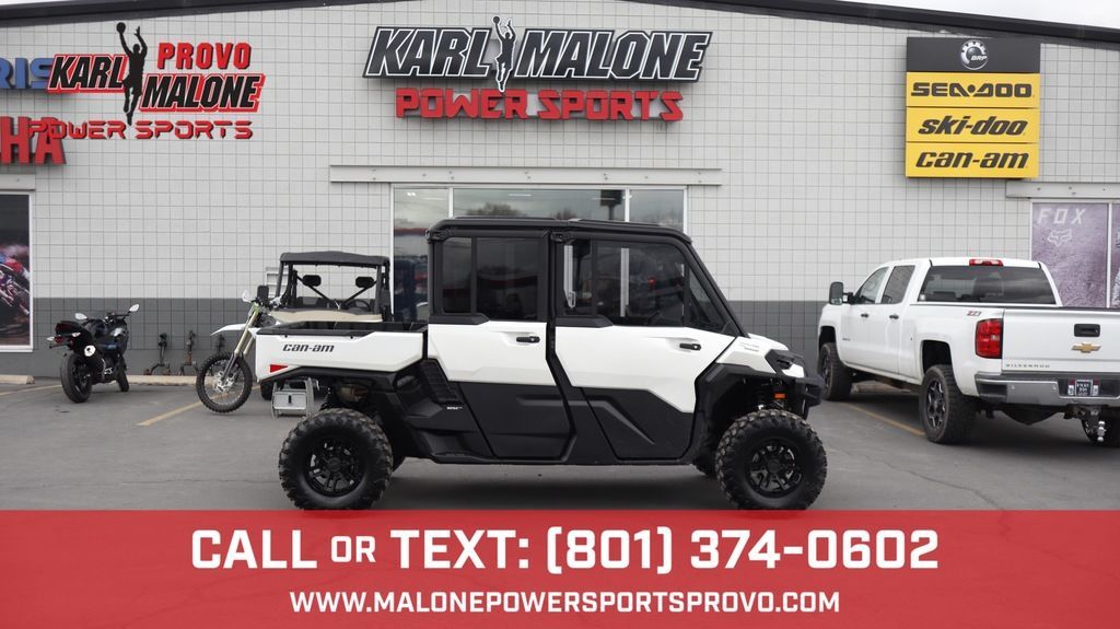 2026 Can-Am® Defender MAX Limited HD11 Desert Tan