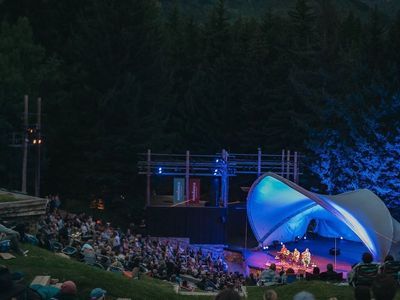 Summer Bluebird Cafe Concert Series Stage Right 4 tickets (sold in pairs or together)