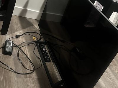 Sony 40” flat screen tv
