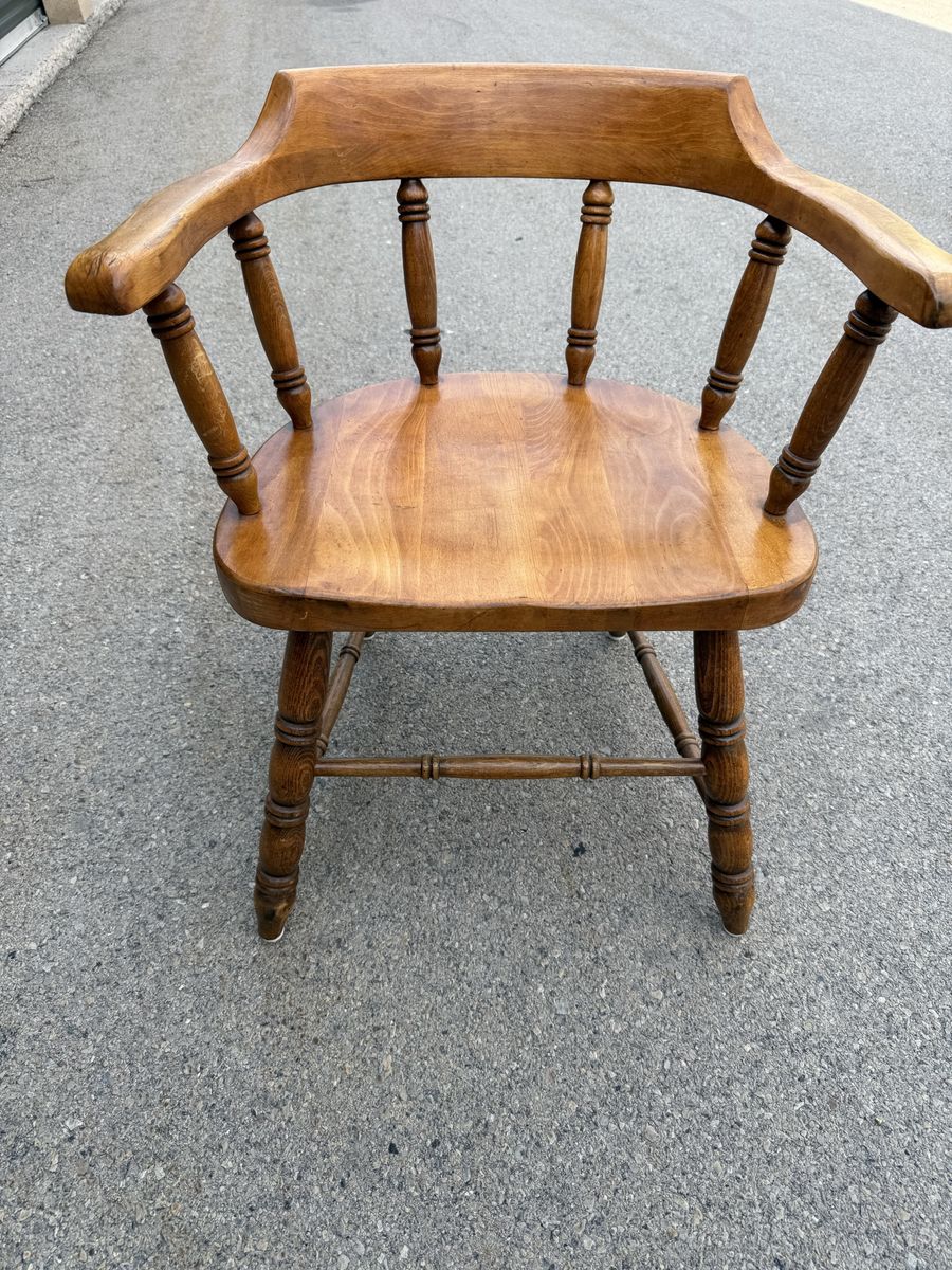 Vintage Solid Wood Captain's Chair Dining Accent Chair