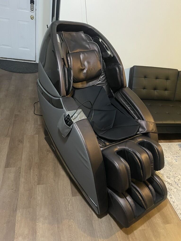 Infinity Massage Chair Like New