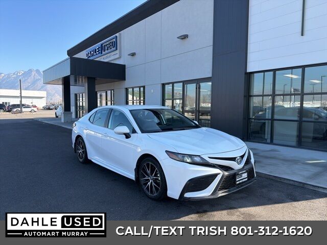 2024 Toyota Camry Hybrid SE