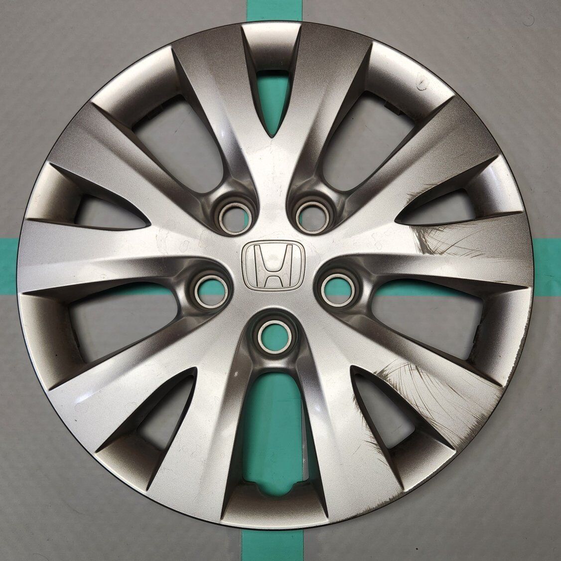 12-15 Honda Civic Hub Cap 15"