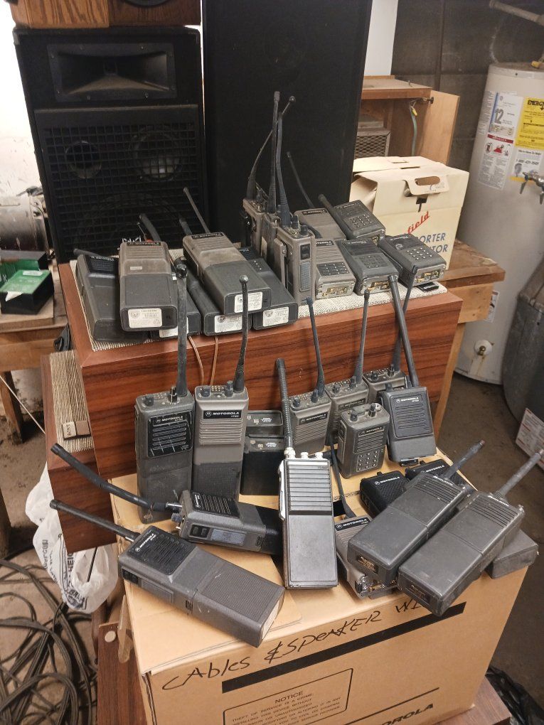 Large Lot of Motorola Walkie Talkies Two-Way Radios & Chargers - Untested