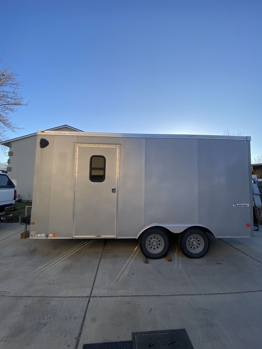 8.5’x16’ haulmark enclosed v nose trailer