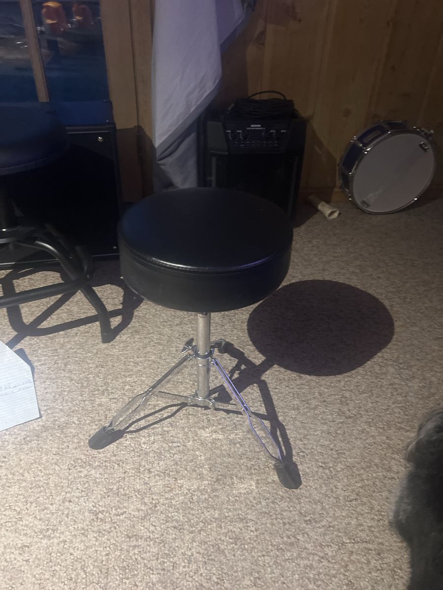Drum Throne