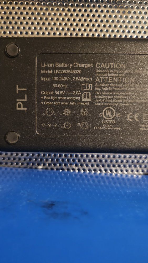 Airuxuan 48V 20000mAh Li-ion Battery Charger for E-Bikes/Scooters with Power Cord
