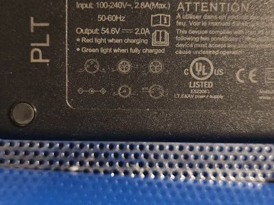 Airuxuan 48V 20000mAh Li-ion Battery Charger for E-Bikes/Scooters with Power Cord