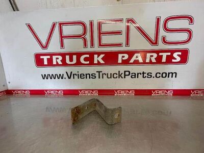 F38-1121 FITTING ASSY-COOLANT TEE