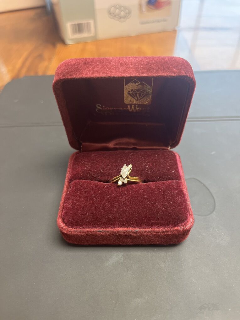 Wedding Ring, Gold, Diamond