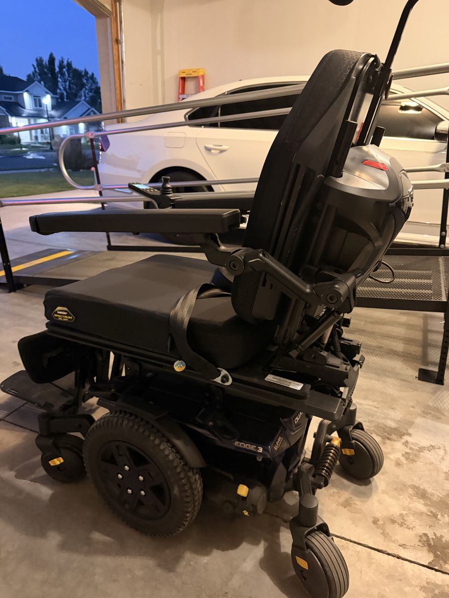 Quantum Edge 3 Electric Power Wheelchair with iLevel