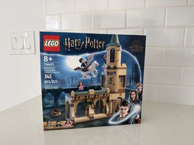 LEGO Harry Potter Hogwarts Courtyard: Sirius's Rescue (76401) - 345 Pieces Factory Sealed
