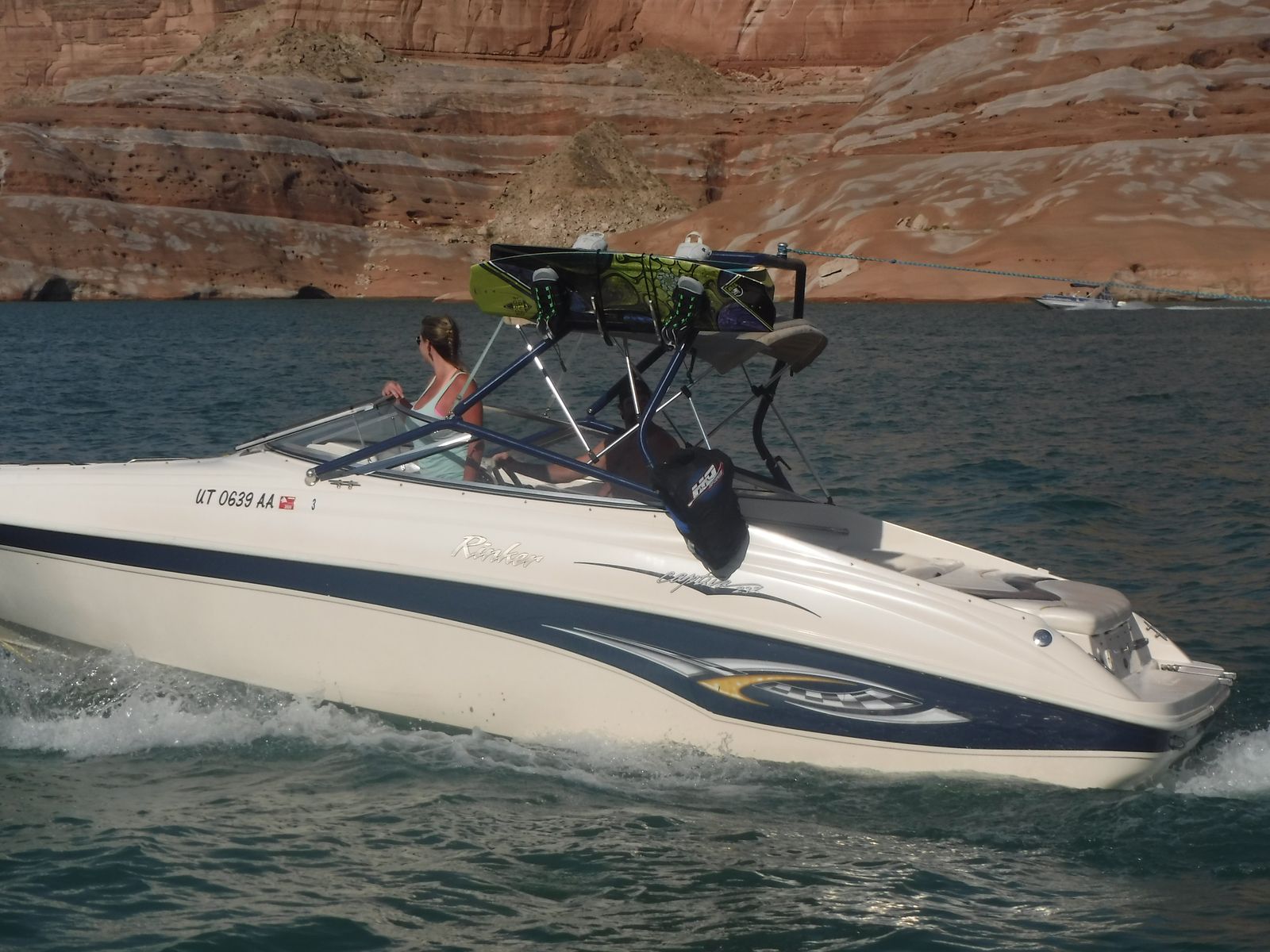 2002 Rinker Captiva 232 BR