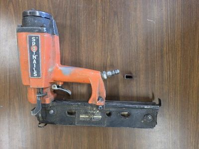 Pneumatic Staple Gun