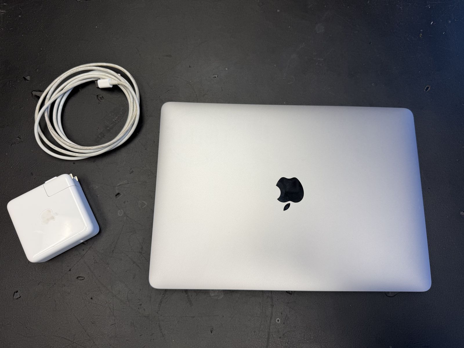 Apple MacBook Pro 13" M1 – 16GB RAM – 1TB SSD – Excellent Condition