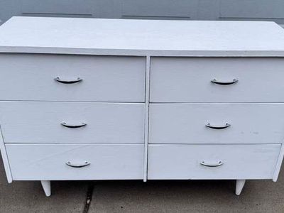 Darling Dresser