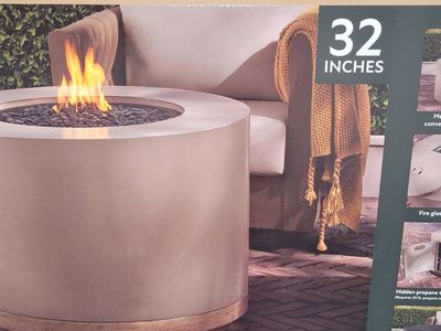 New in box Fire Pit