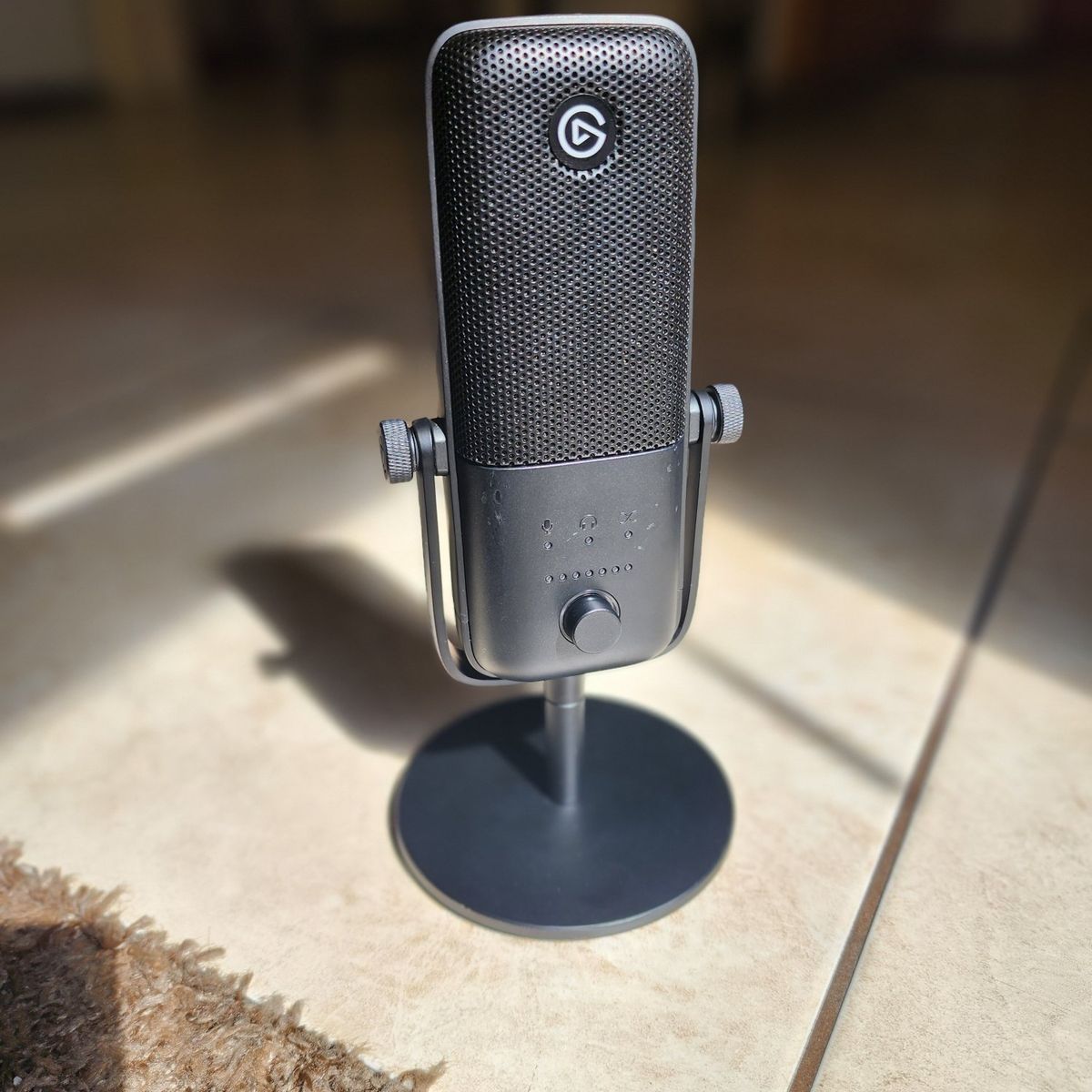 Elgato Wave:3 USB Condenser Microphone with Desktop Stand