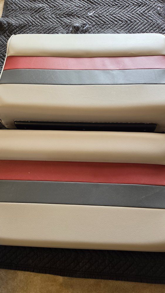 New Wise Deluxe 27" Pontoon Lounge Seat Top, Gray Patterns.