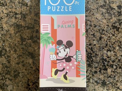 Disney Minnie Mouse Spring Palms 100-Piece Puzzle