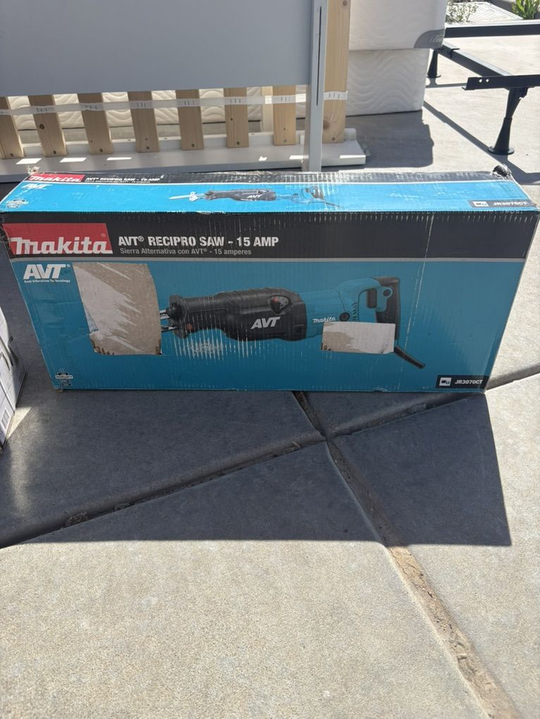 Makita AVT Reciprocating Saw – 15 Amp (NEW in Box)