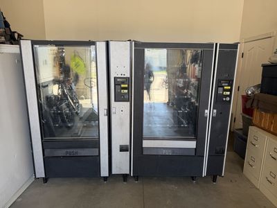 Commercial Vending Machine Glass Front Snack Dispenser