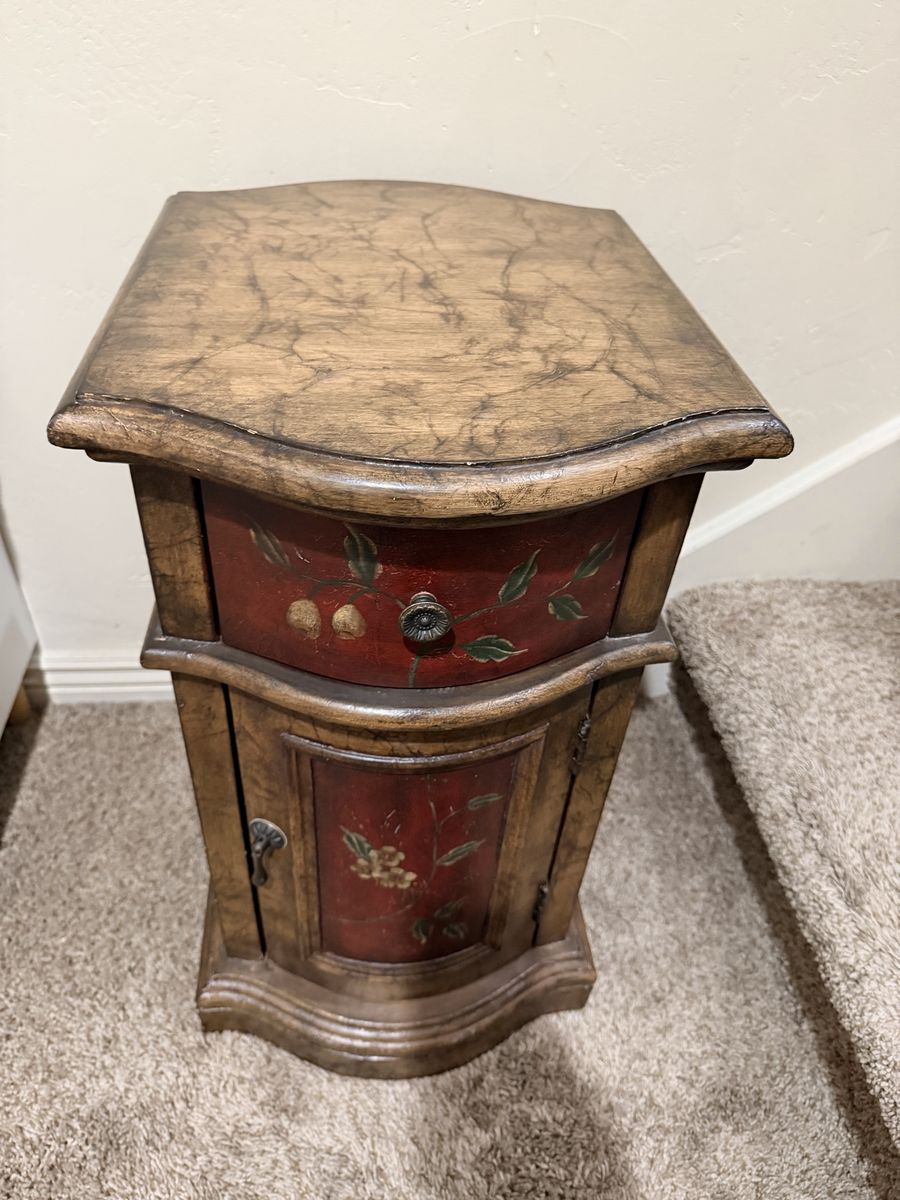 Stein World Cassie 1door 1drawer Chairside