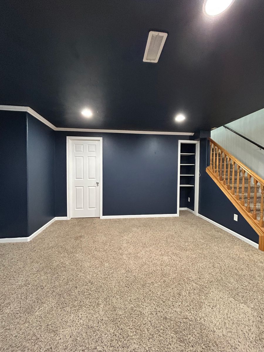 Main image 11