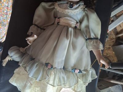 American Classics Collection "Elizabeth" Hand-Crafted Porcelain Doll - Cracker Barrel Exclusive
