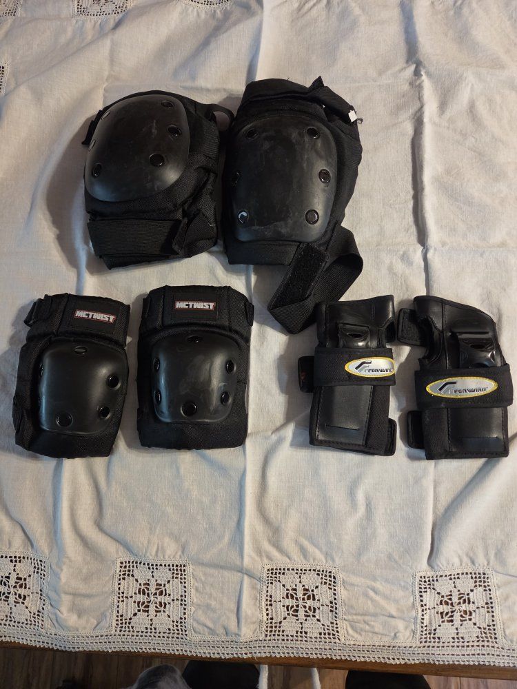 MCTwist & Forward Protective Gear Set - Knee, Elbow, & Wrist Pads