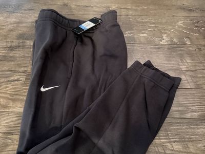 Nike Sweatpants- women’s size M